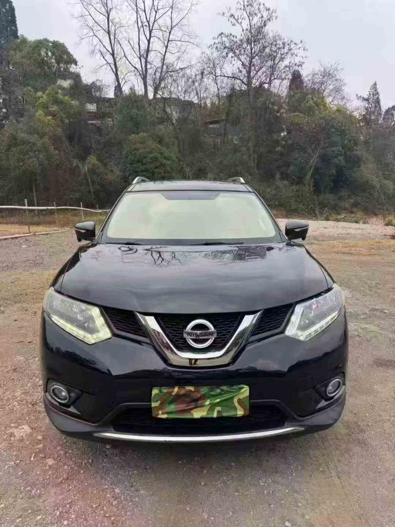 佛山15年日产奇骏1