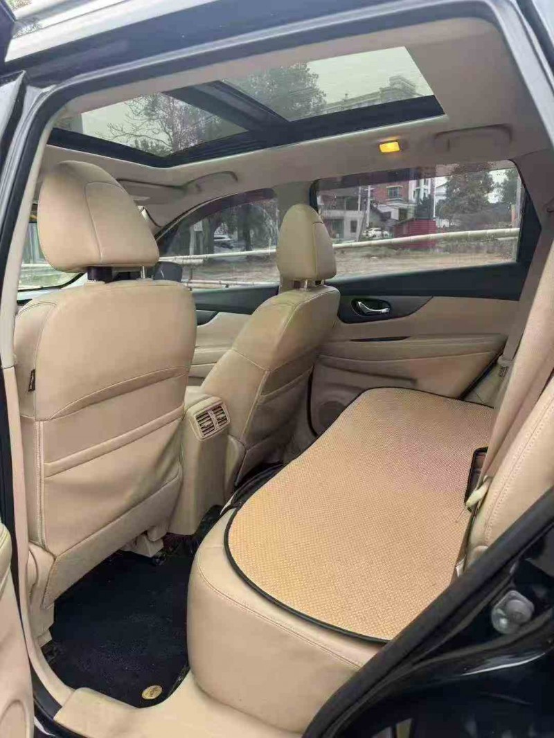 佛山15年日产奇骏5