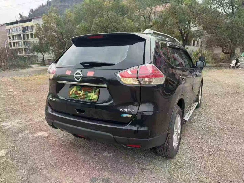 佛山15年日产奇骏8