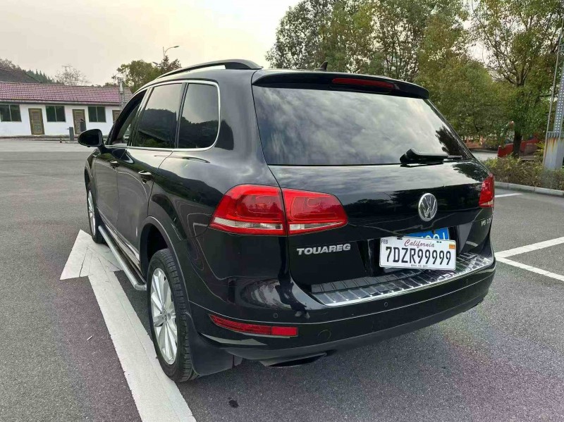 重庆12年大众途锐7