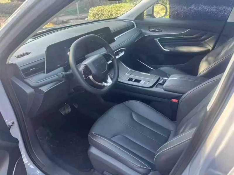 保定24年启辰大V6