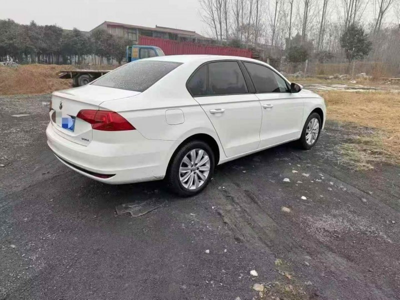 郑州21年大众宝来8