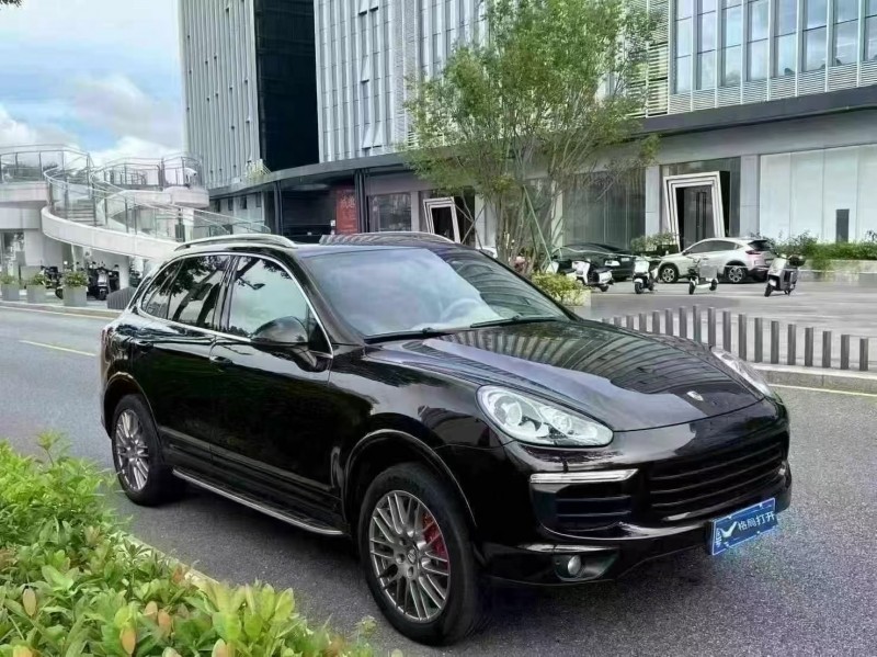 广州15年保时捷卡宴2