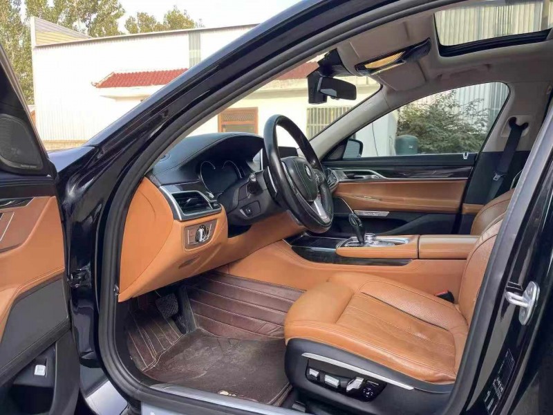 徐州17年宝马7系7