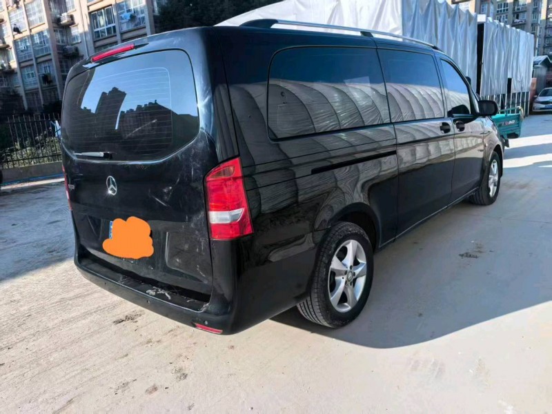 徐州18年奔驰威霆3