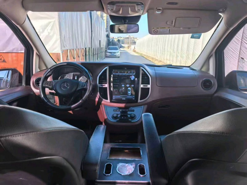 徐州18年奔驰威霆7