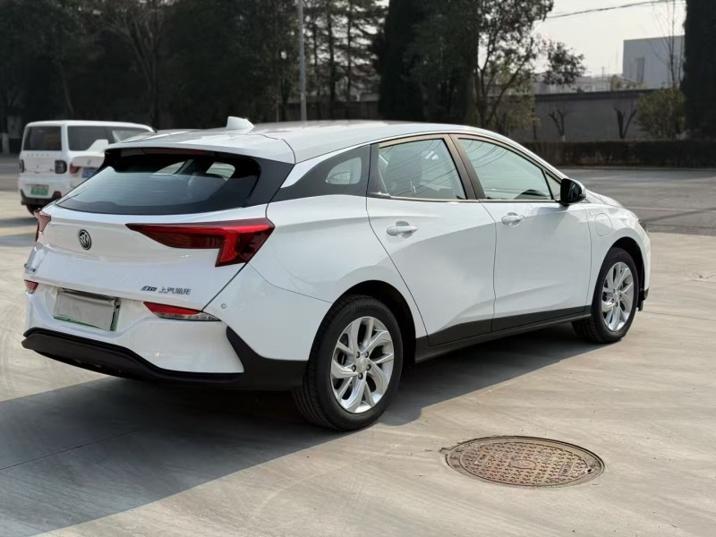 徐州25年别克微蓝4