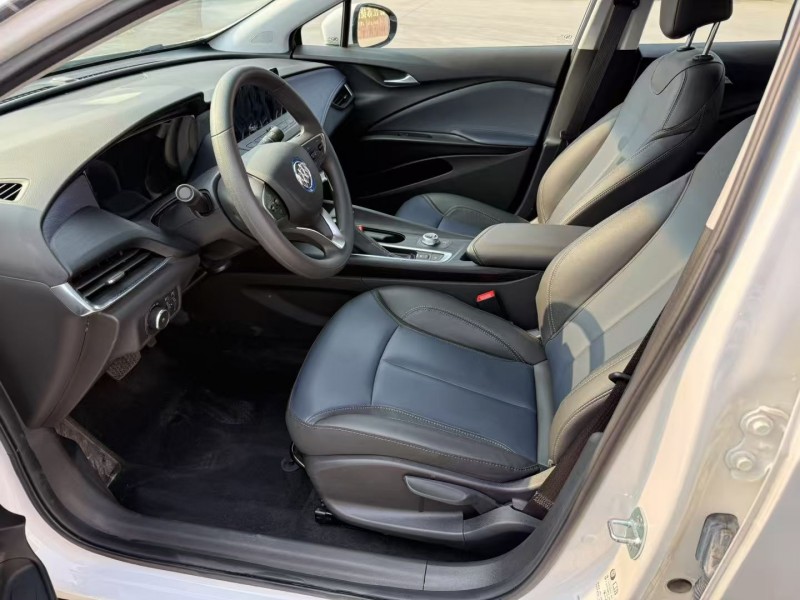 徐州25年别克微蓝8