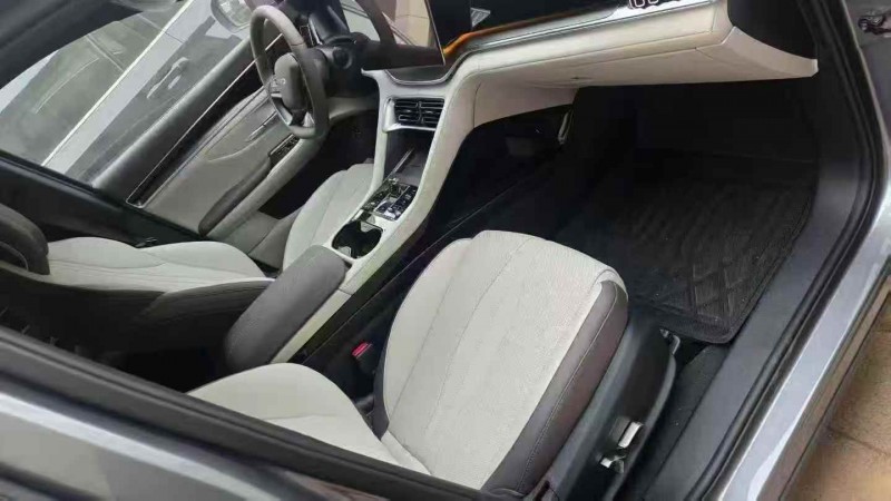 石家庄25年比亚迪宋5