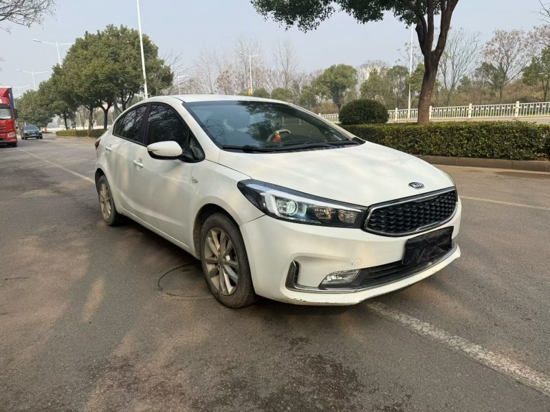 娄底17年起亚K33