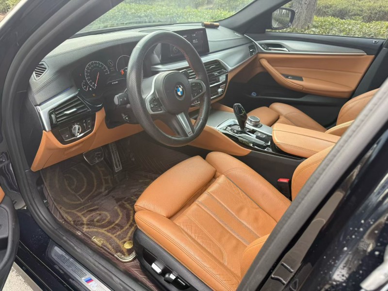 娄底19年宝马5系4