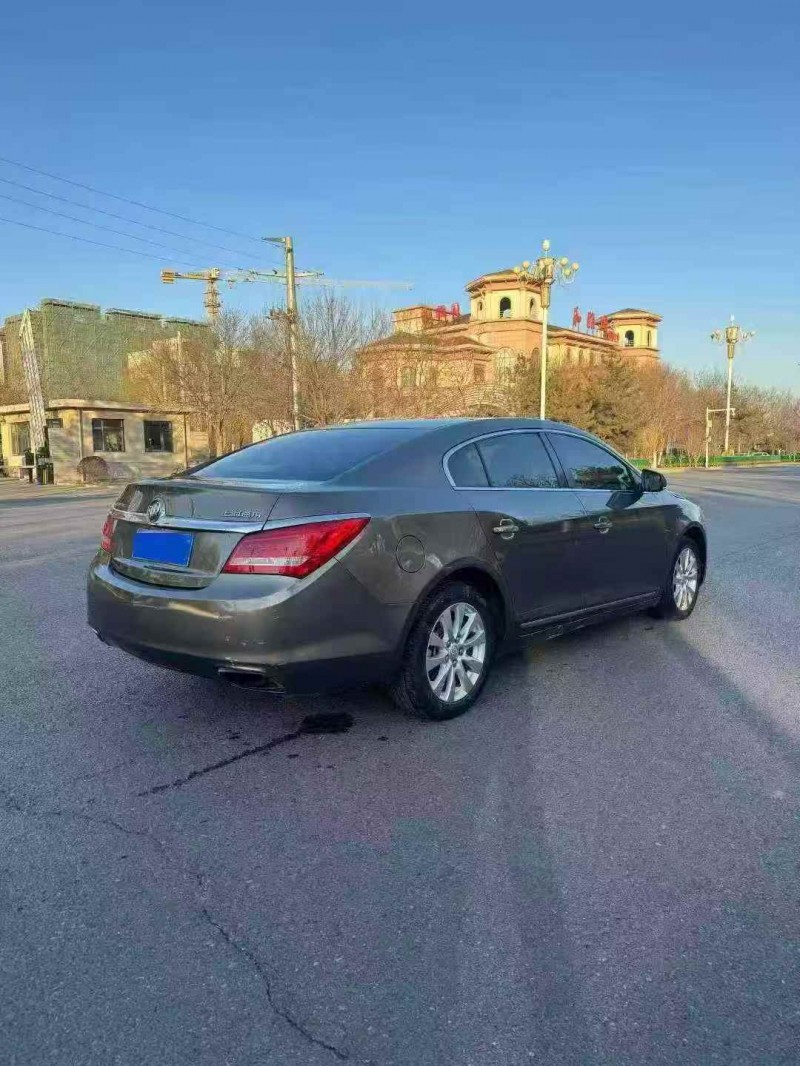 邯郸15年别克君越9