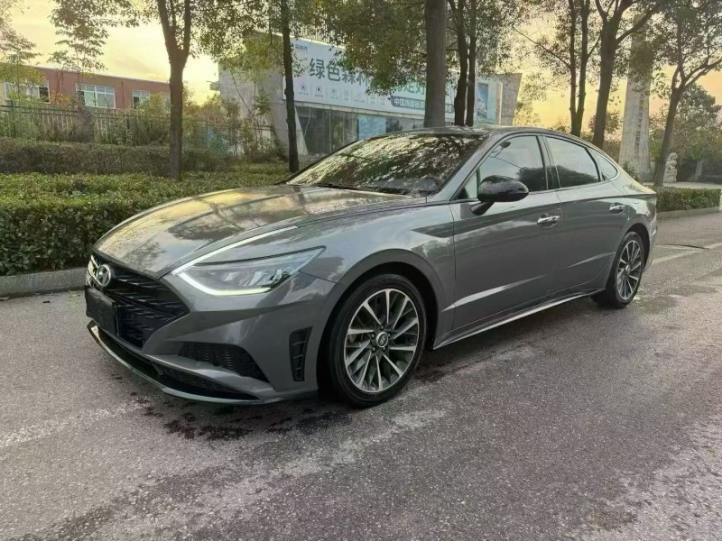 娄底20年现代索纳塔2