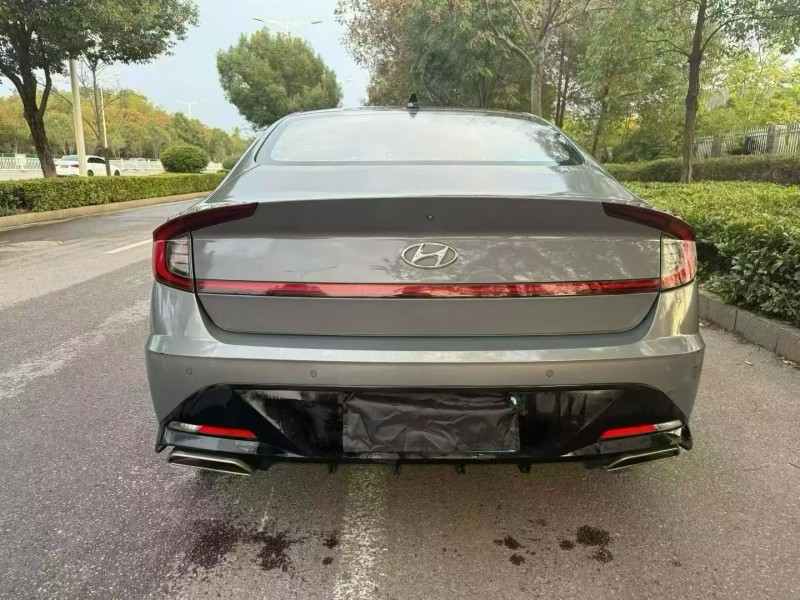 娄底20年现代索纳塔9