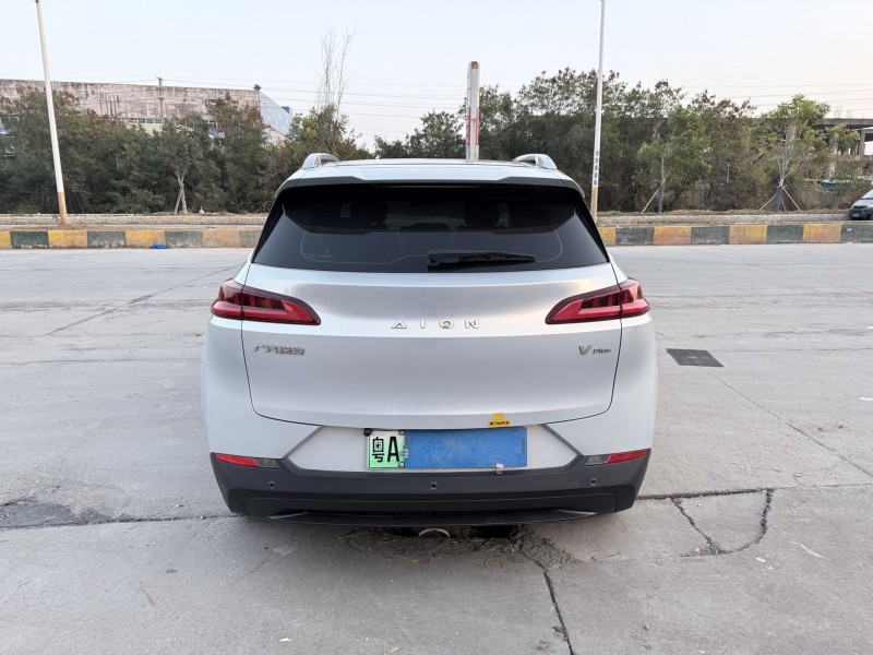 潮州22年传祺埃安V9