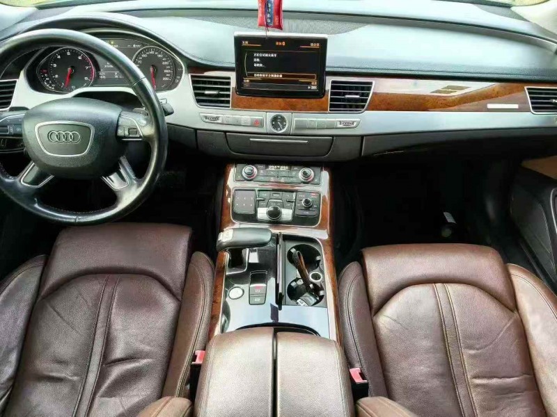 嘉兴12年奥迪A8L6