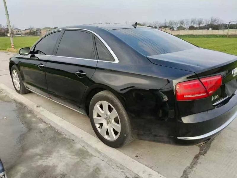 嘉兴12年奥迪A8L7