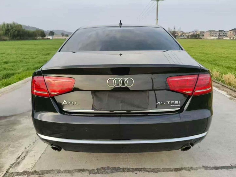 嘉兴12年奥迪A8L9