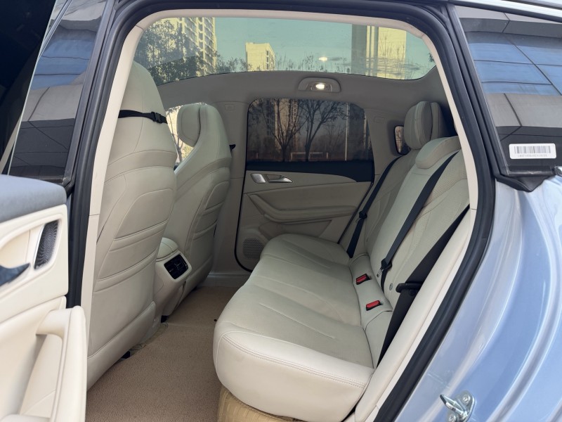 济宁25年东风风行6