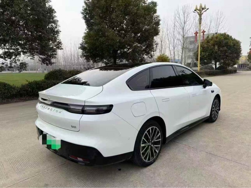 苏州25年零跑汽车C018