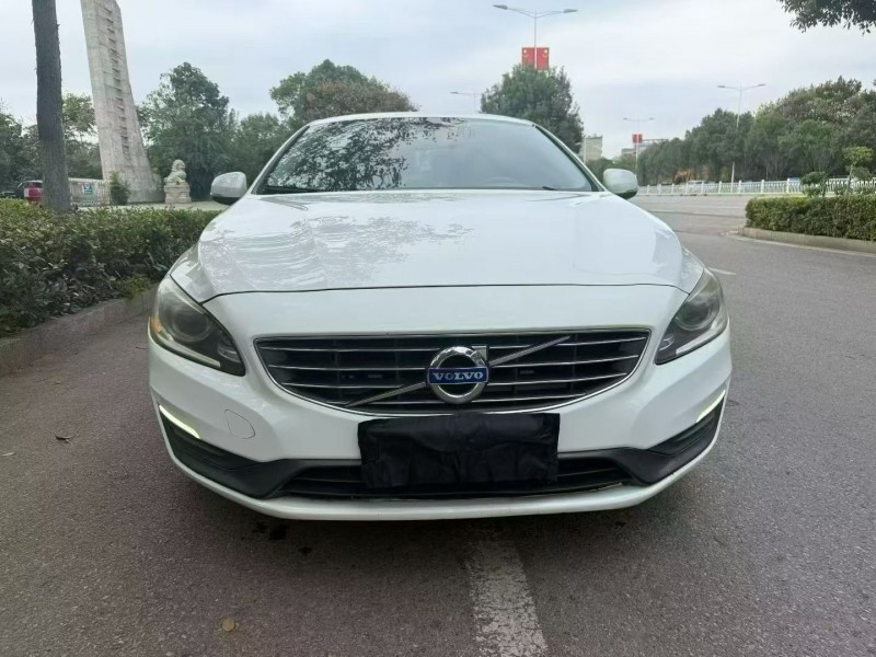 娄底15年沃尔沃S60L1