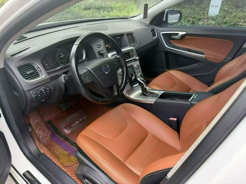 娄底15年沃尔沃S60L4