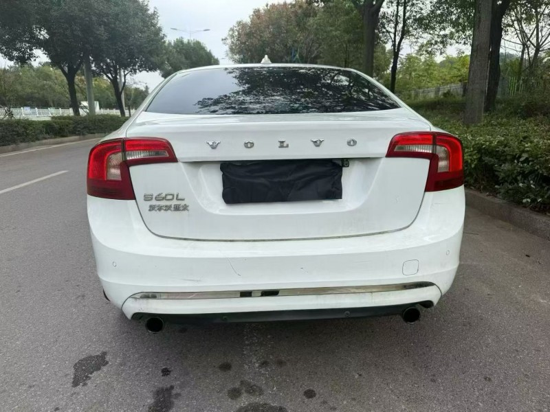 娄底15年沃尔沃S60L9