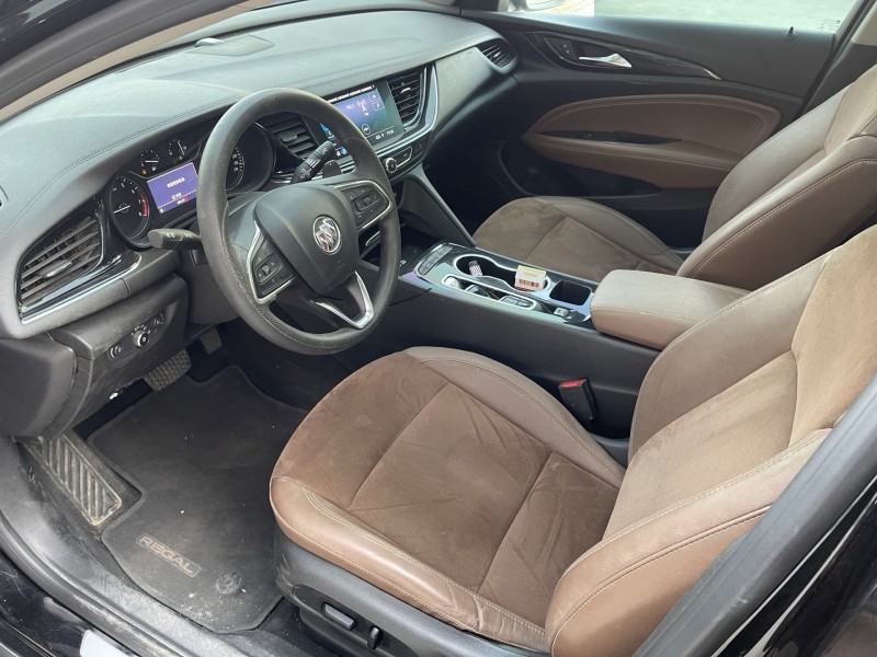 济宁22年别克君威5