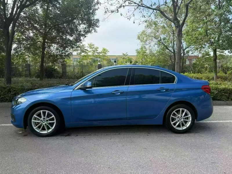 娄底17年宝马1系7