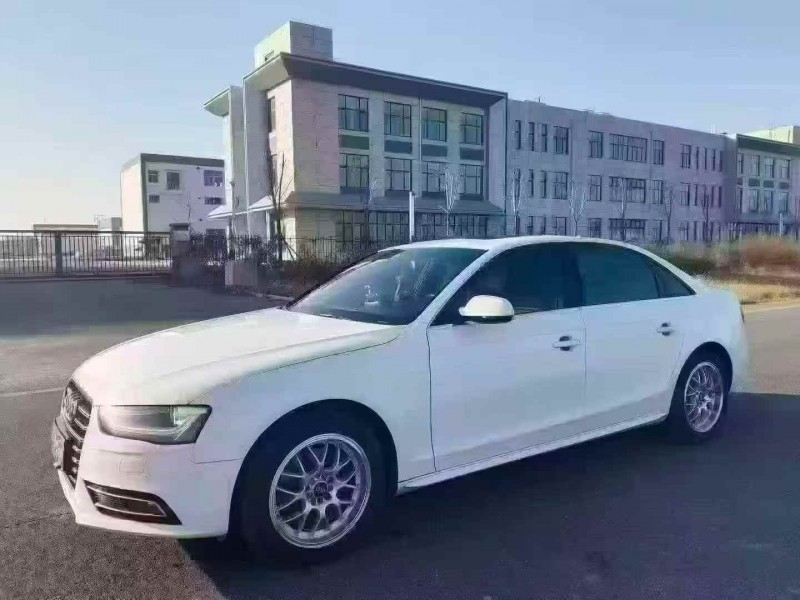 济宁14年奥迪A4L3