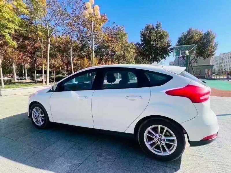 枣庄16年福特福克斯3