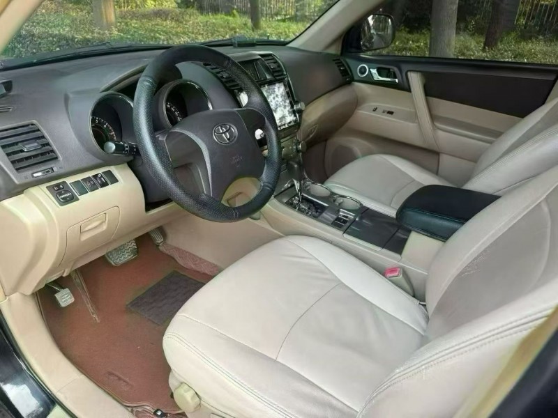 娄底13年丰田汉兰达6