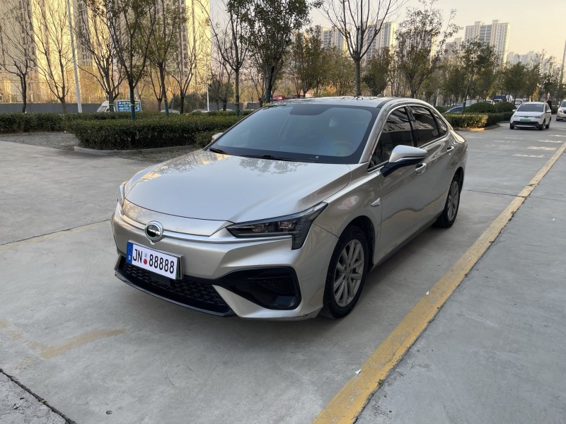 济宁24年传祺埃安S3