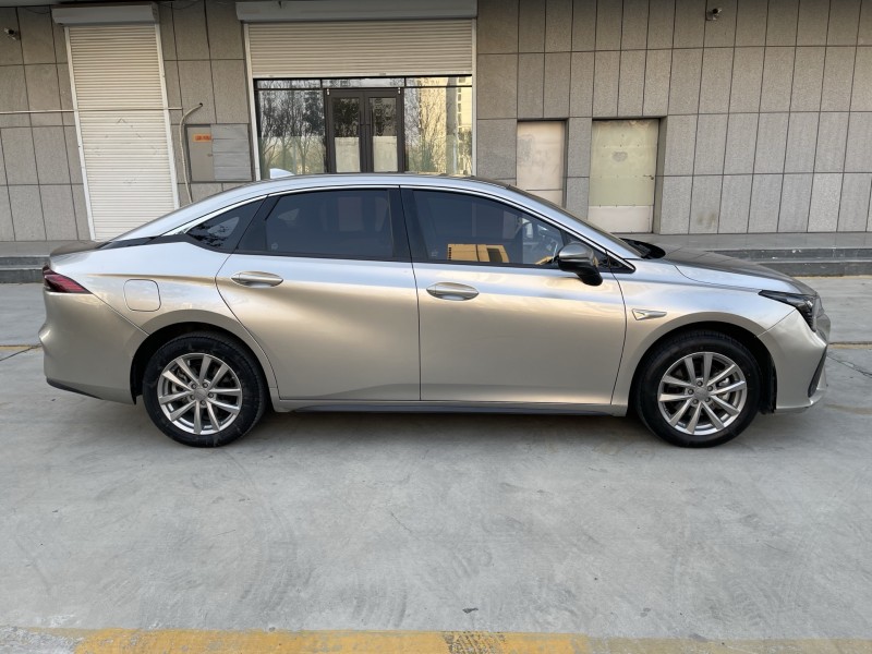 济宁24年传祺埃安S8