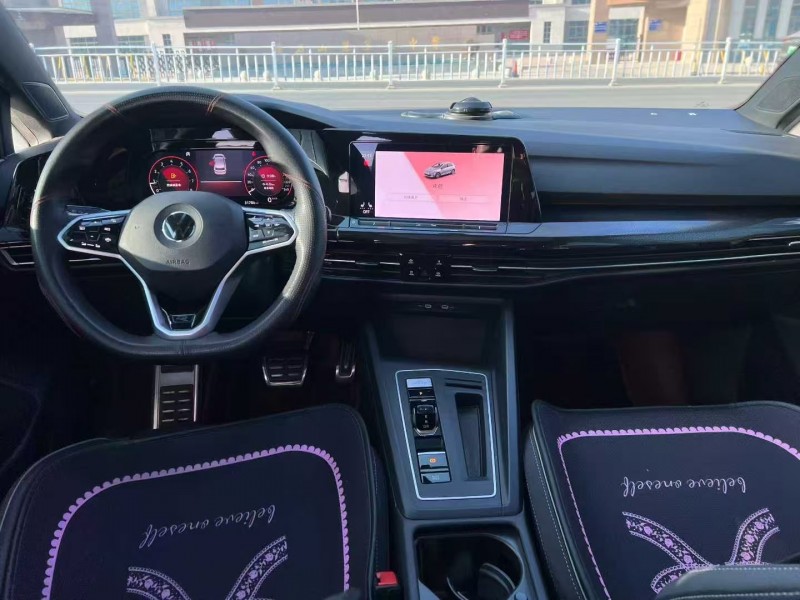 临夏18年宝马5系4