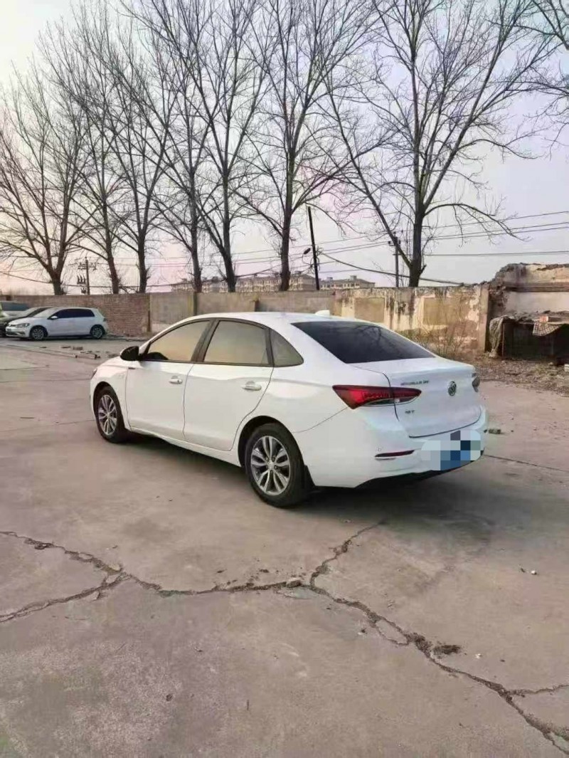 保定20年别克英朗7