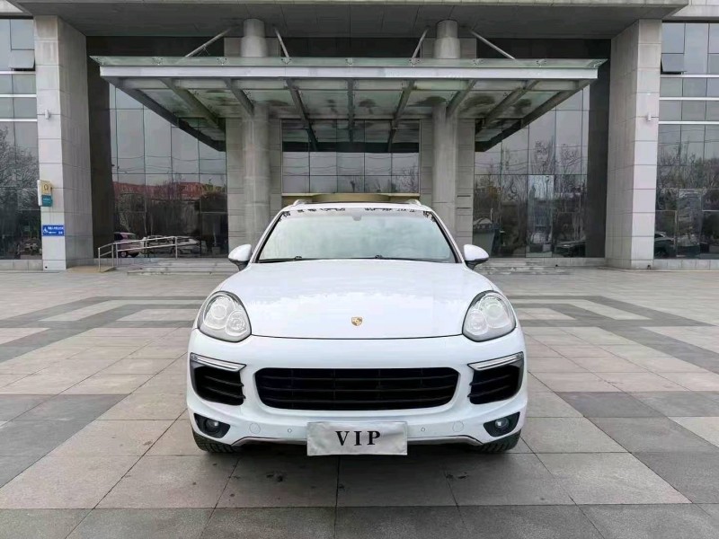 枣庄17年保时捷卡曼1