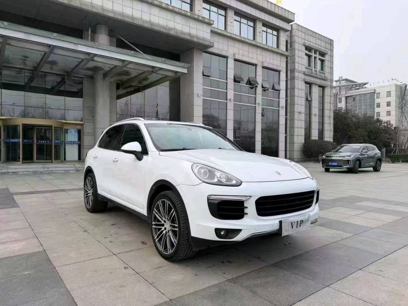 枣庄17年保时捷卡曼2