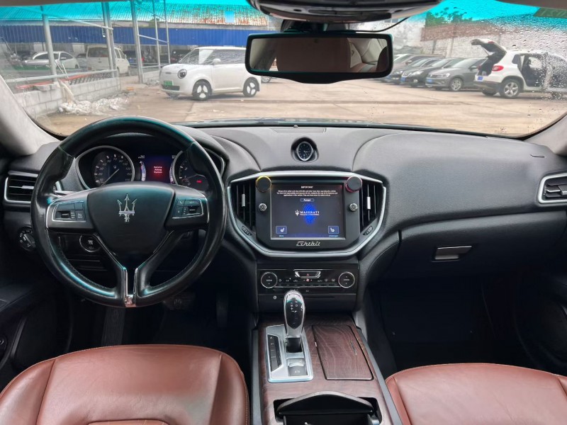 邢台17年玛莎拉蒂Ghibli4