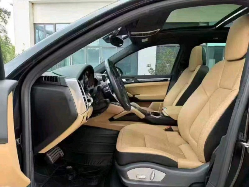 深圳17年保时捷卡宴4