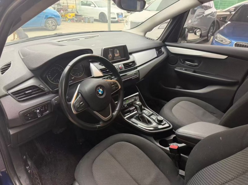 邢台17年宝马2系4