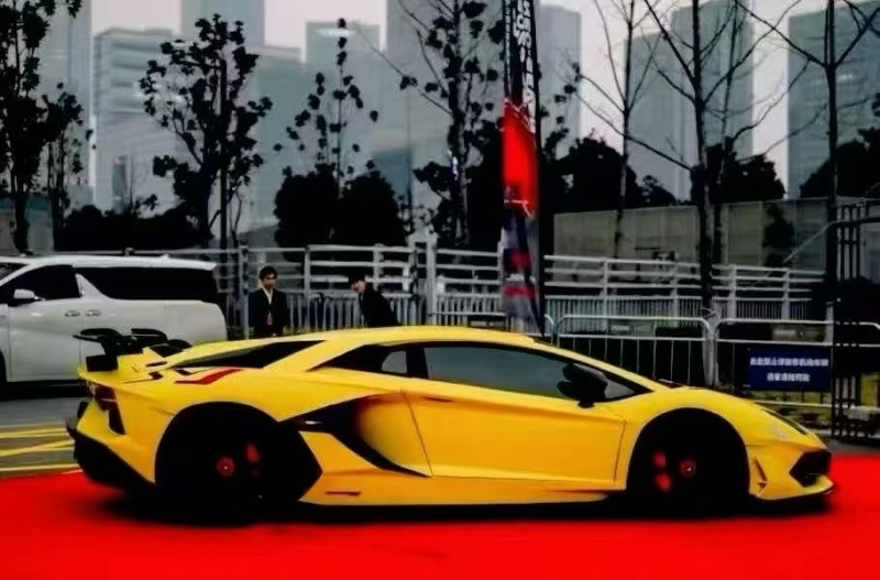 广州13年兰博基尼LP7002