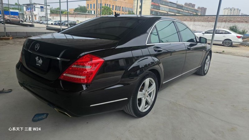 邢台12年奔驰S8