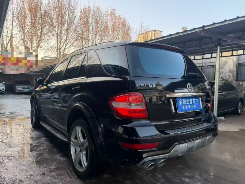 邢台11年奔驰ML8