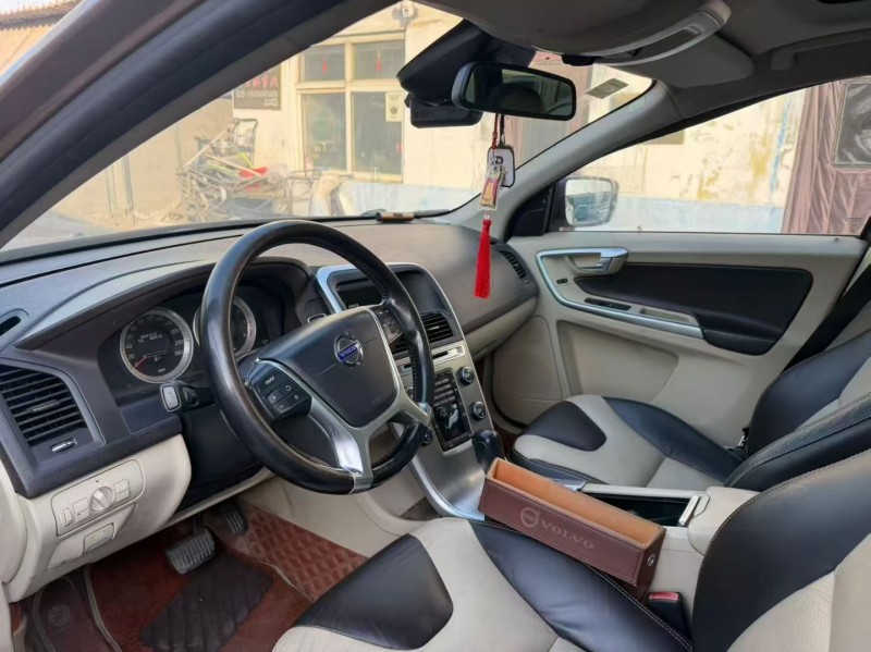 邢台12年沃尔沃XC604