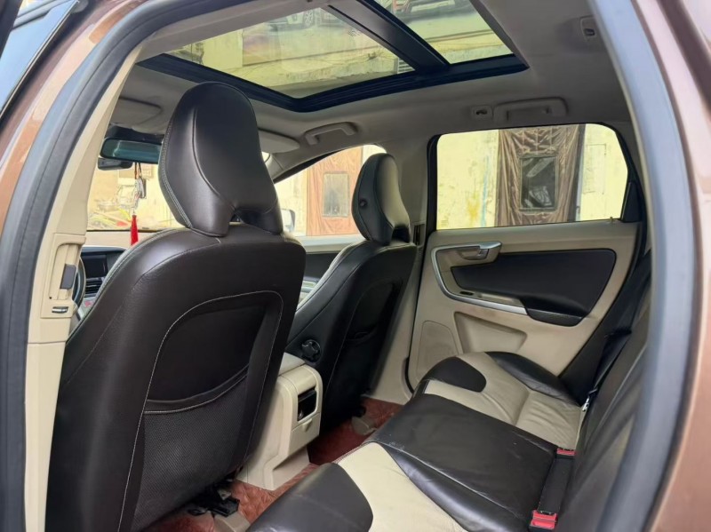 邢台12年沃尔沃XC608