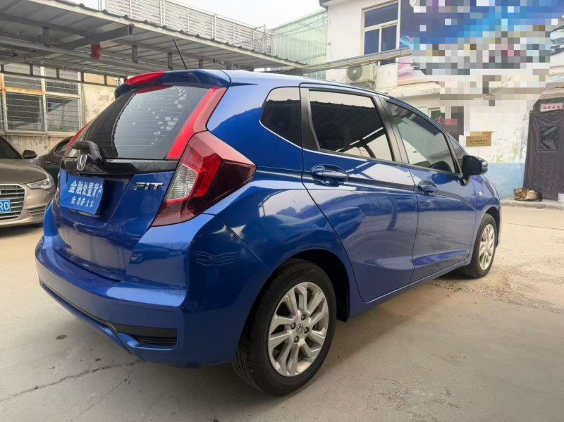 邢台18年本田飞度9