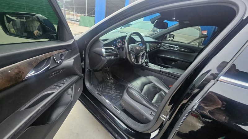 邢台18年凯迪拉克CT66