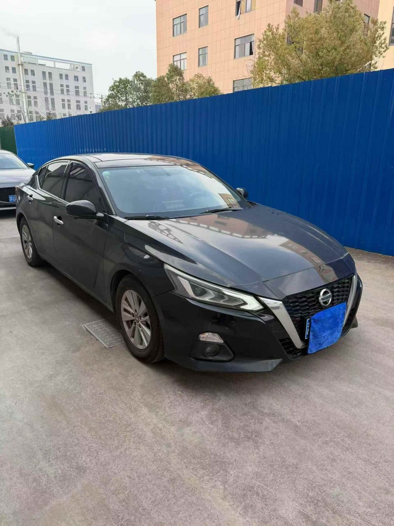 嘉兴19年日产天籁2