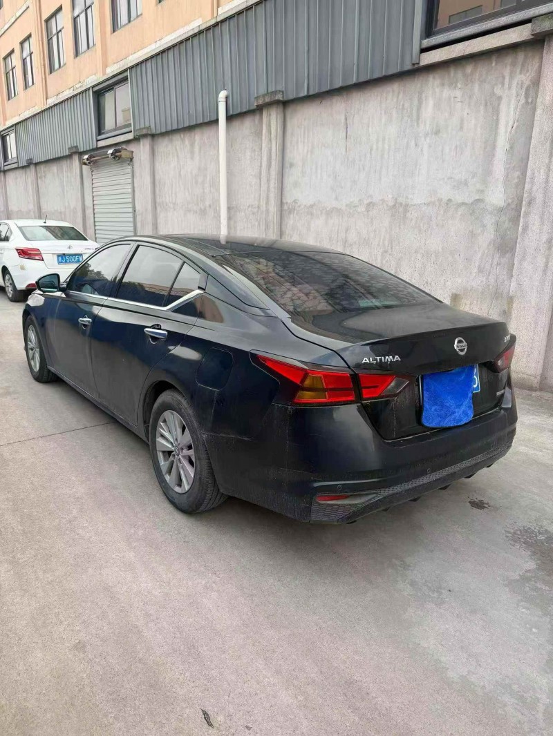 嘉兴19年日产天籁7